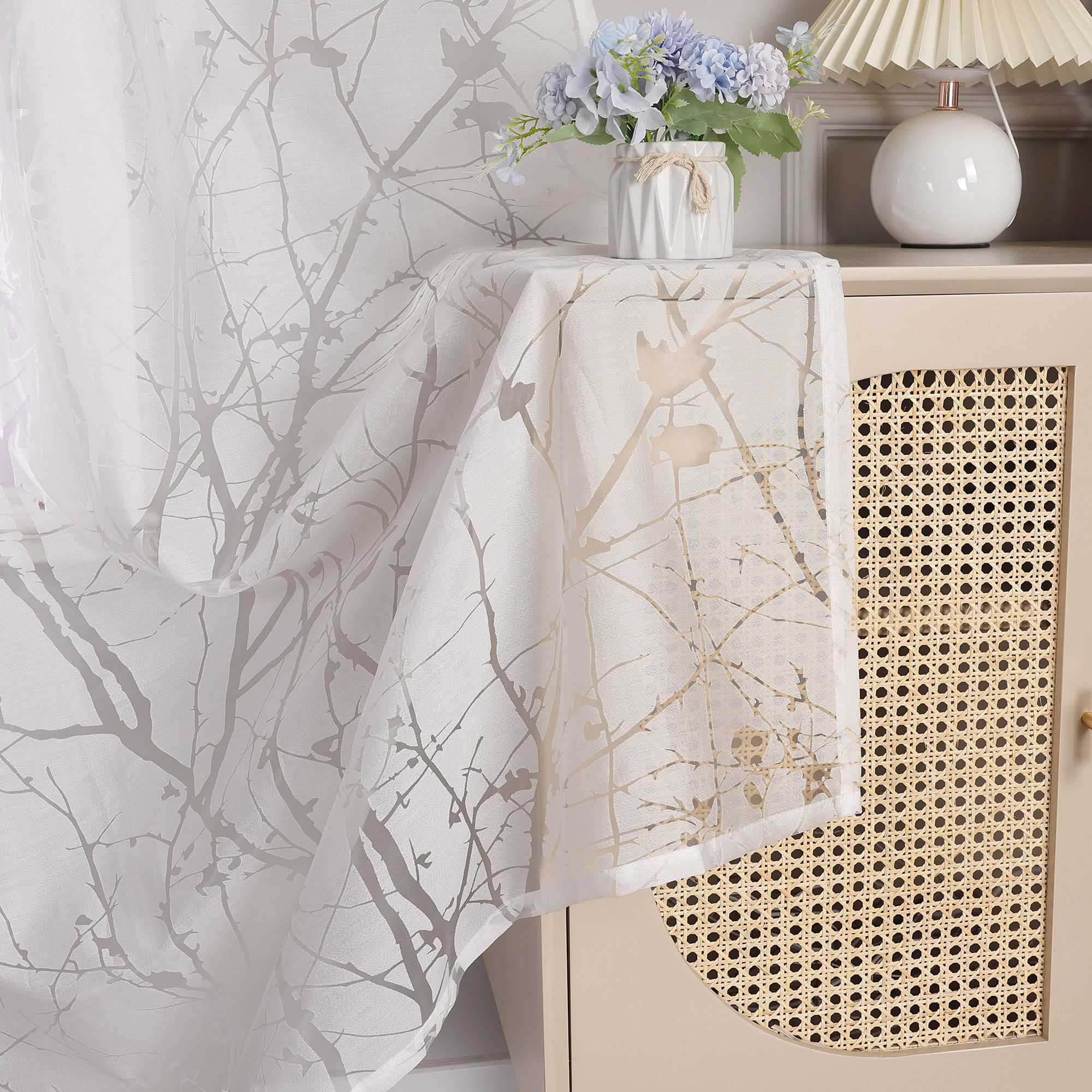 Transparente Vorhang mit Blumenmuster aus Polyester Lichtdurchlässig Wohnzimmer weiß 1 stück - Joyswahl